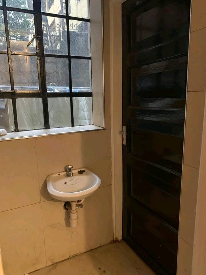 SERVANT QUARTERS TO LET IN LAVINGTON
